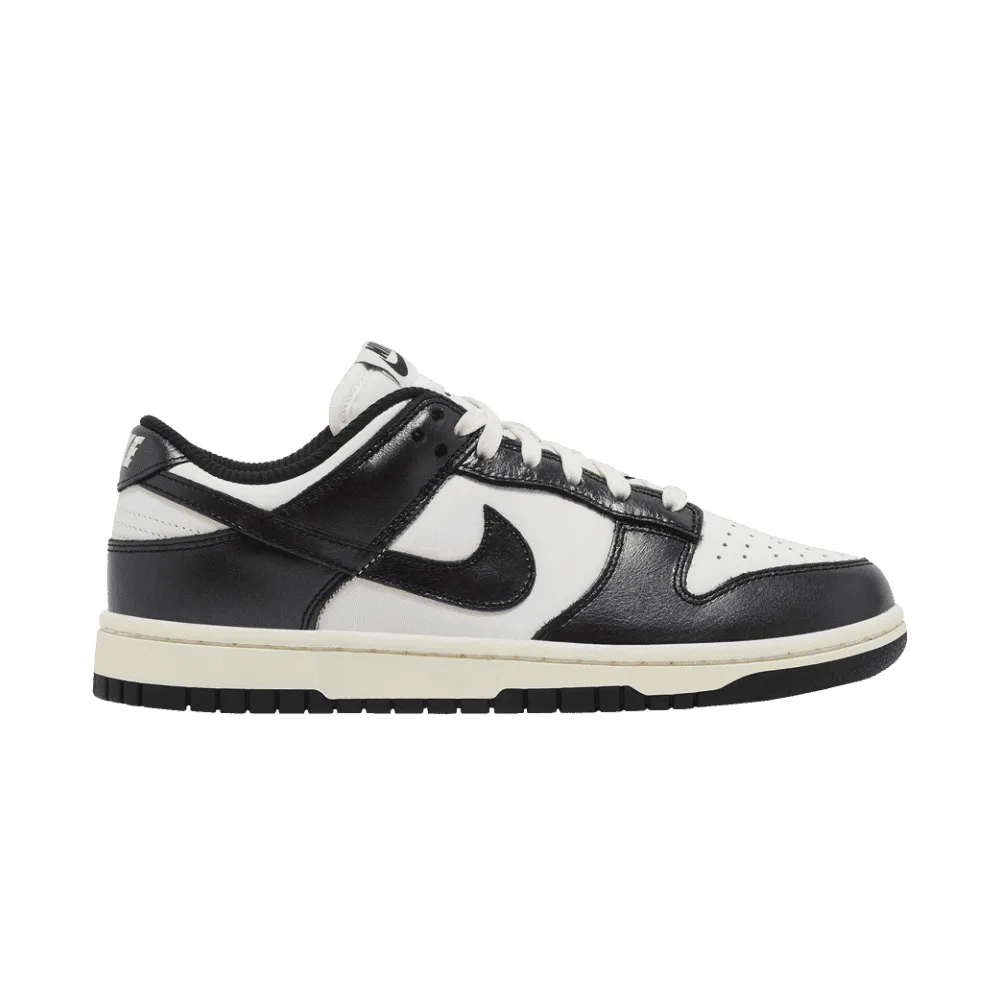 Nike Wmns Dunk Low Vintage Panda
