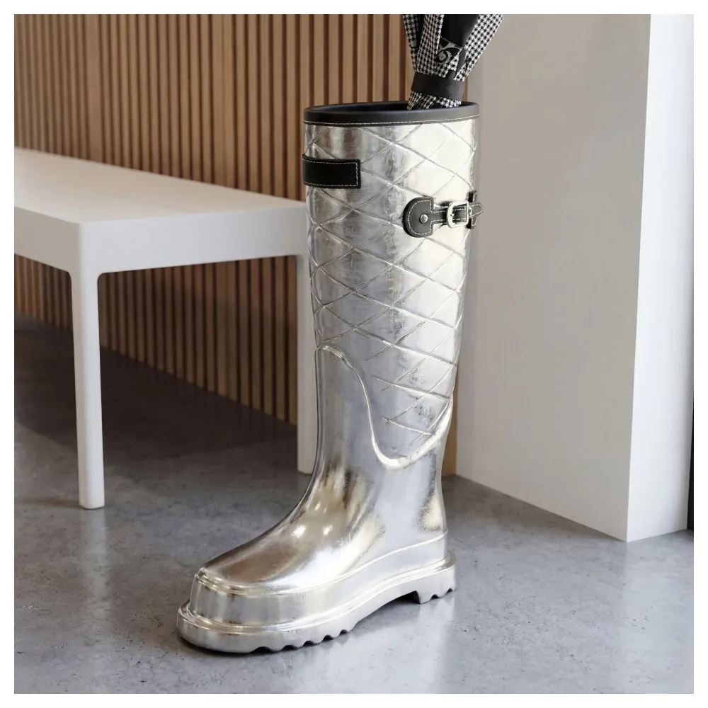 FineBuy Schirmständer Aluminium Silber 44cm Stiefel Form - Design Regenschirmständer - Ausgefallener Alu Schirmhalter - Moderne Flur Schirmaufbewahrung Handmade
