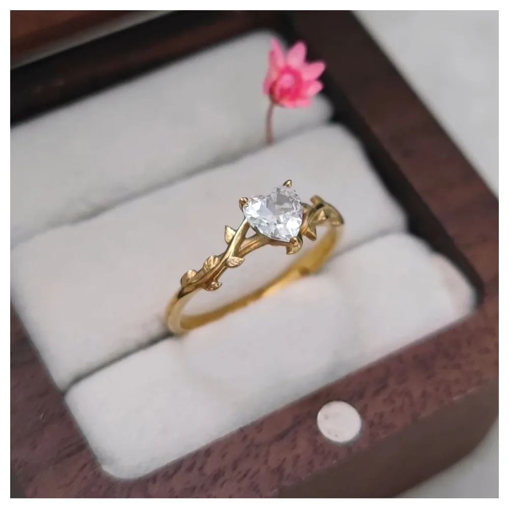 Anel de Moeda Antiga Modelo Amorzinho com Zircônia