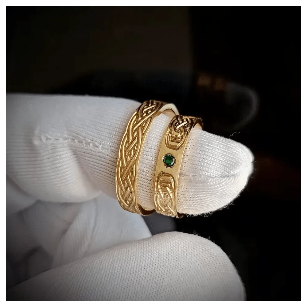 Par Alianças de Moedas Antigas Trabalhadas 4mm Mod. Celtic