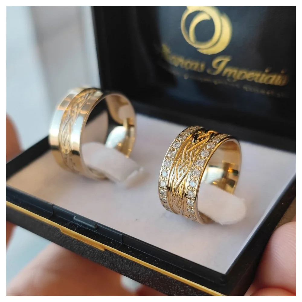 Par de alianças 10mm com zircônias Modelo Onix