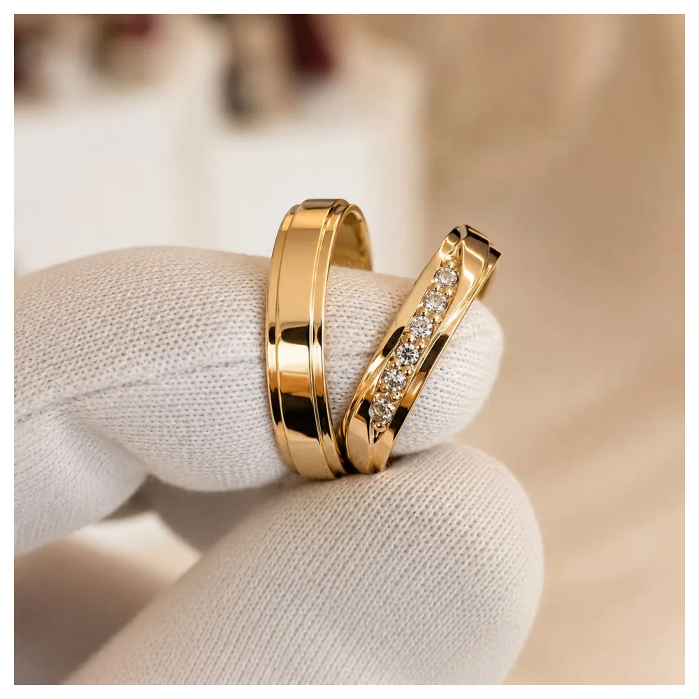 Par de alianças 4mm com 15 zircônias modelo Elo
