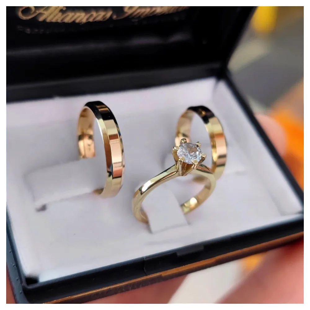 Par de Alianças Italiana 4mm + Anel Solitário Princesa