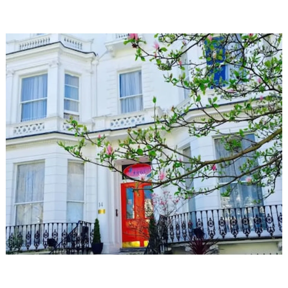 Blue Bells Hotel