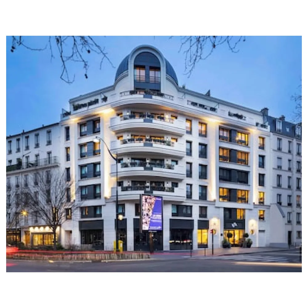 Yuna Porte Maillot - ApartHotel