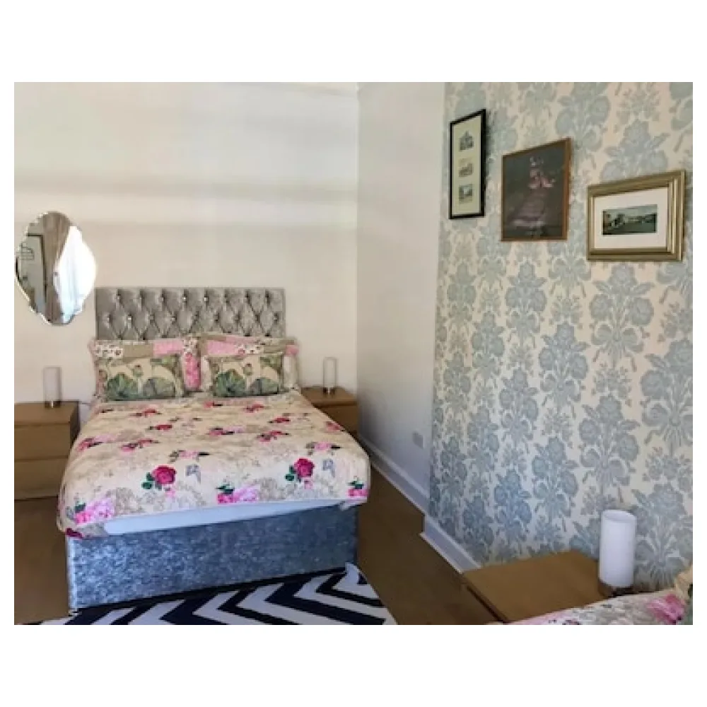 233 Leith Apartment