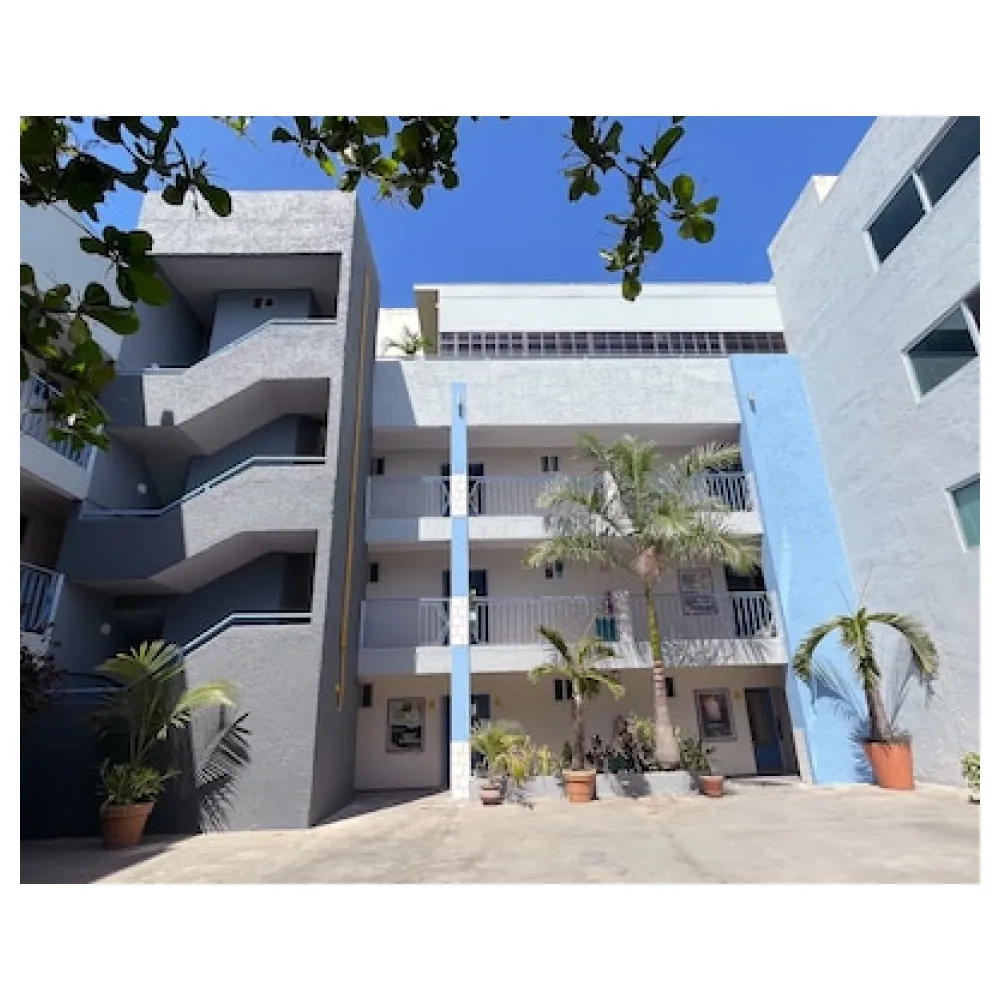 Days Inn by Wyndham Playa del Carmen - Ex 12 Bees Hotel