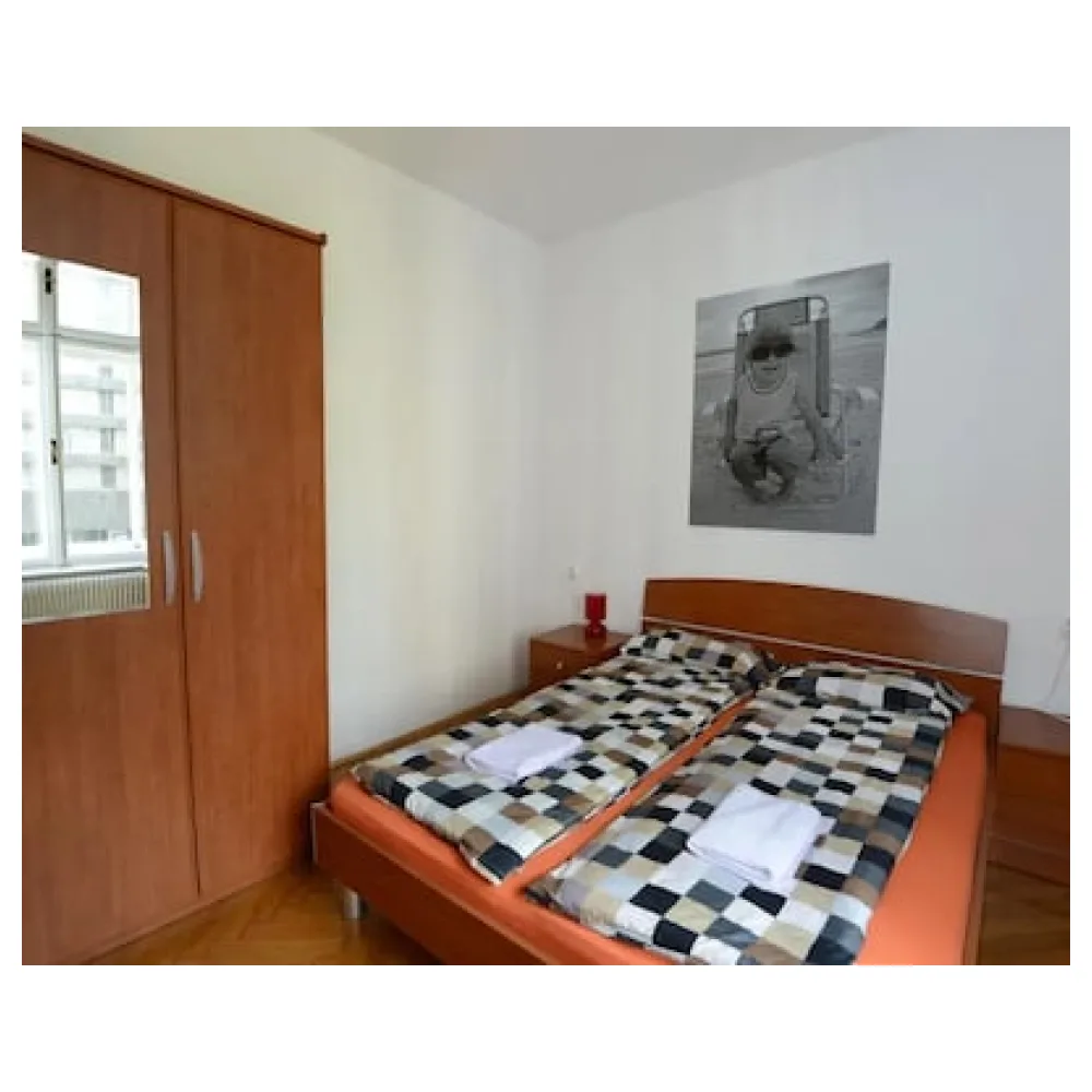 Viva Rooms