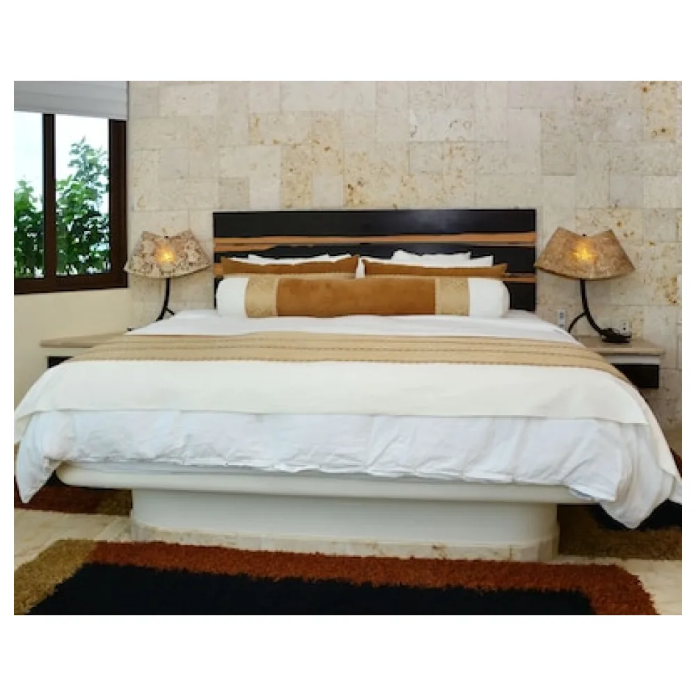 El Taj Oceanfront & Beachside Condo Hotel
