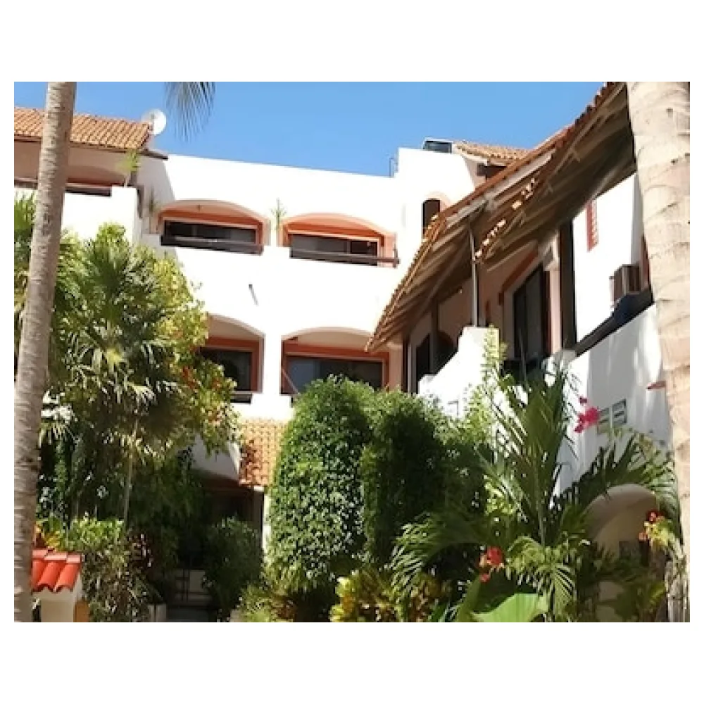 Pelicano Inn Playa del Carmen - Beachfront Hotel