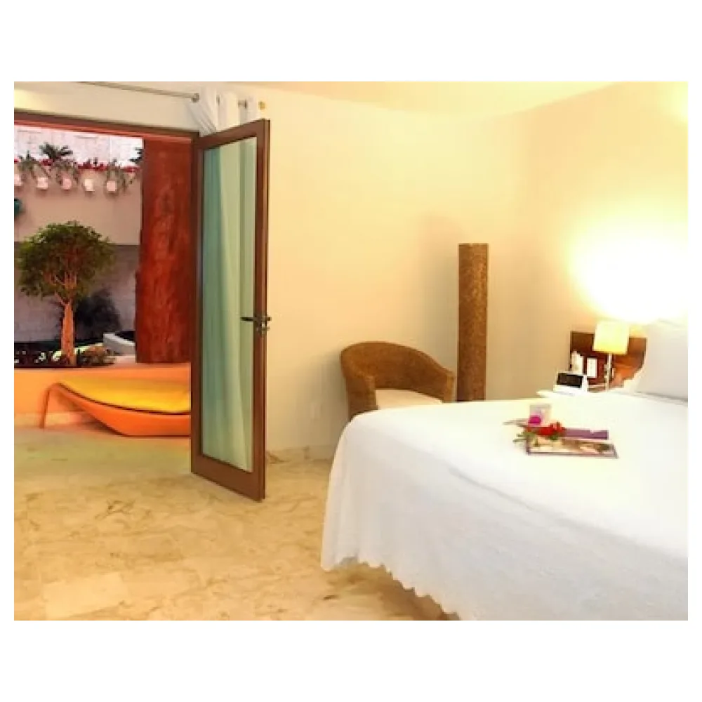 Maya Villa Condo Hotel & Beach Club