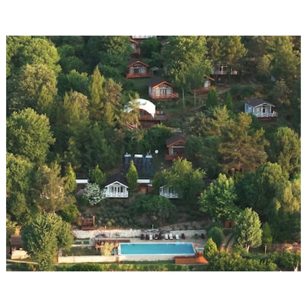 Sakli Göl Evleri