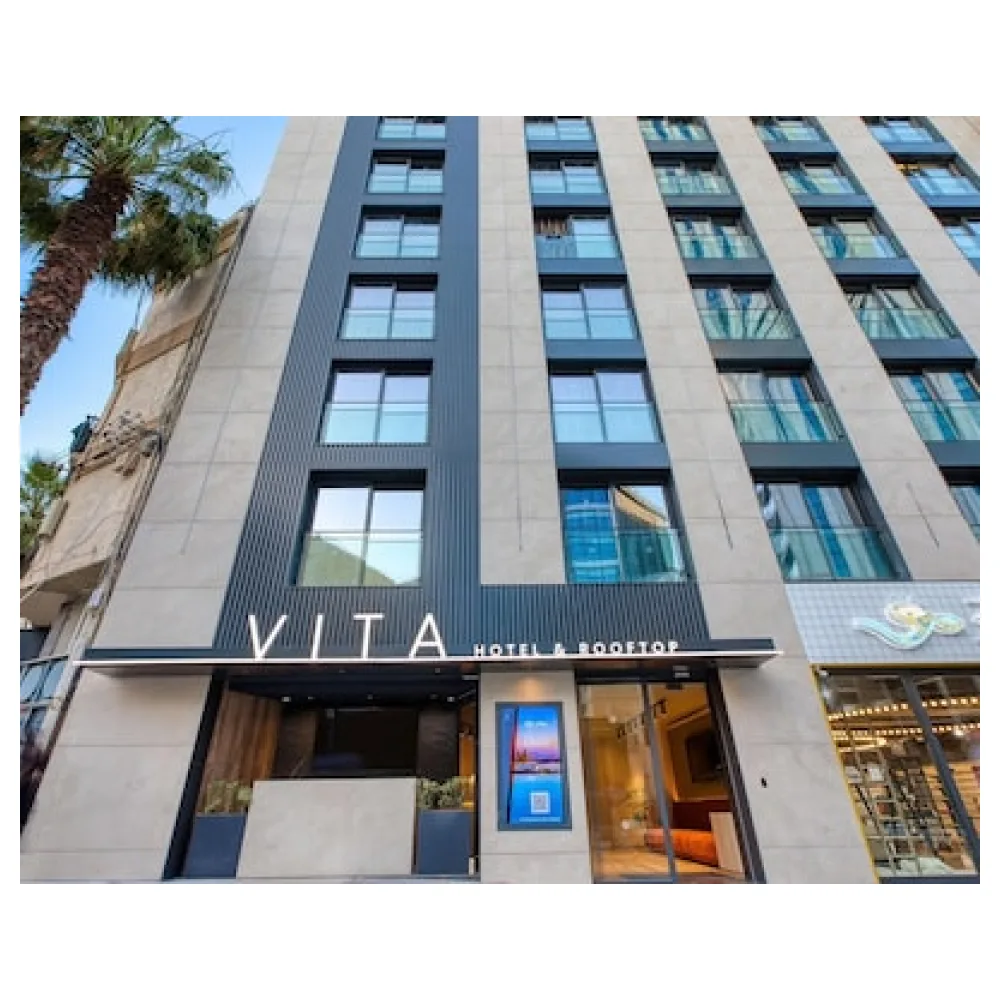 VITA Hotel & Rooftop