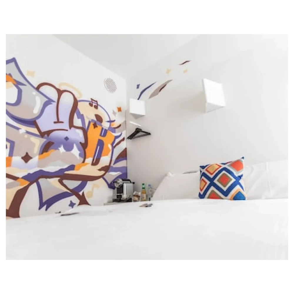 ibis Styles Lausanne Center Mad House