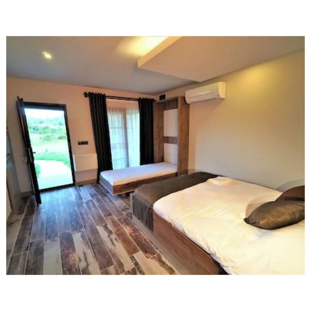 Milyos Hotel