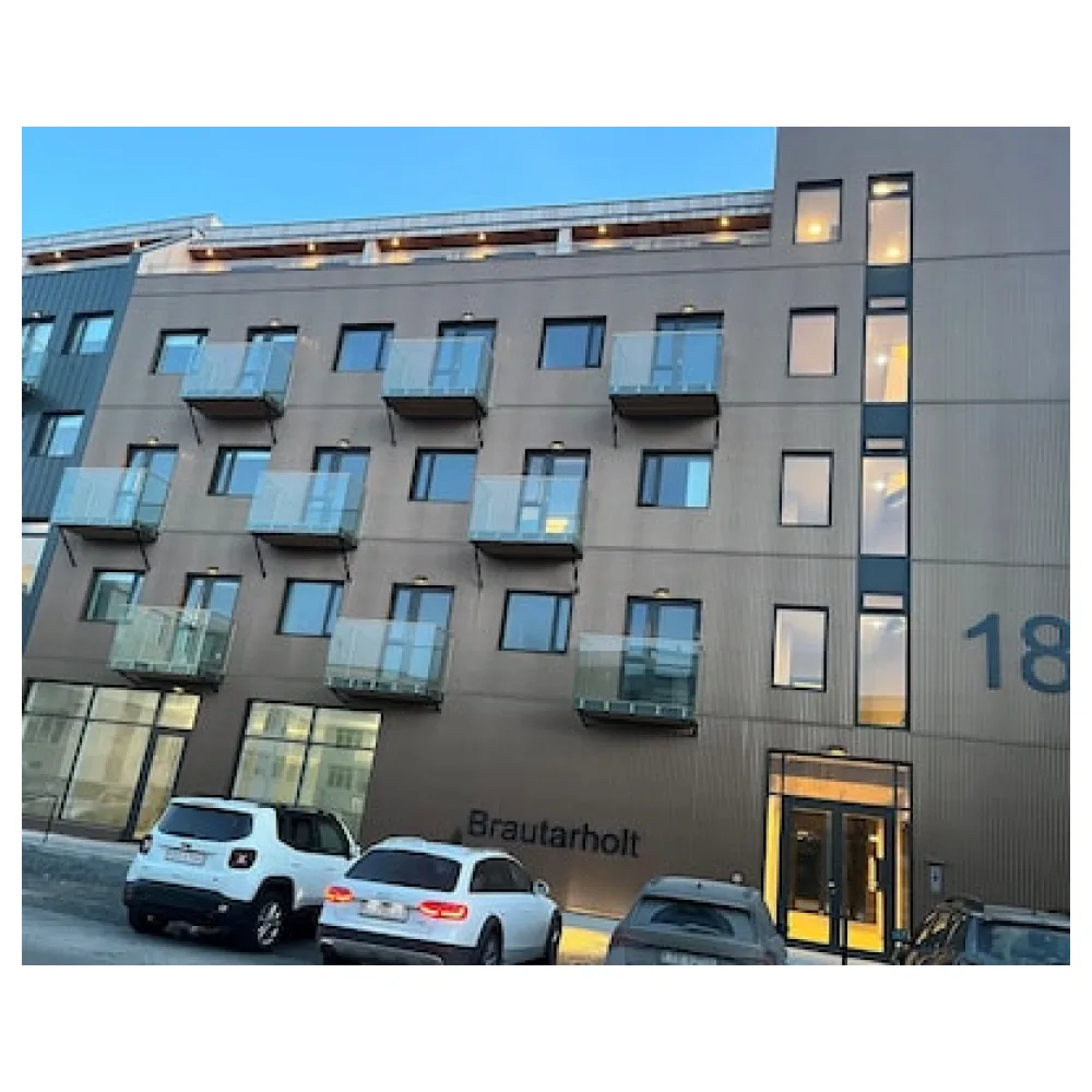 B18 Apartments