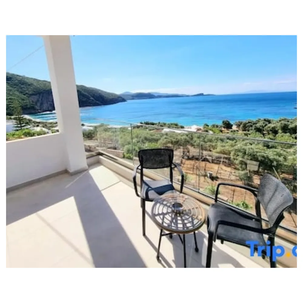 Enjoy Lichnos Bay Village Camping Hotel & Apartments