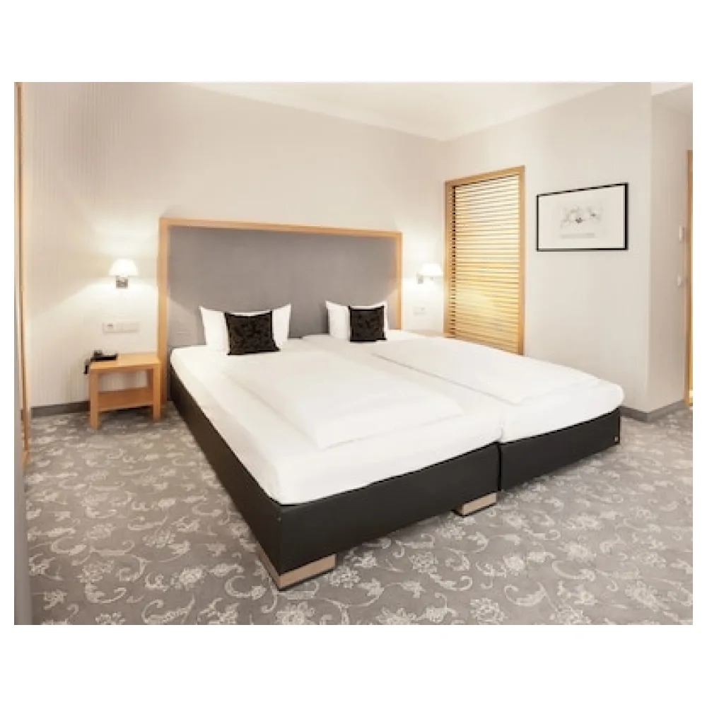Townhouse Hotel