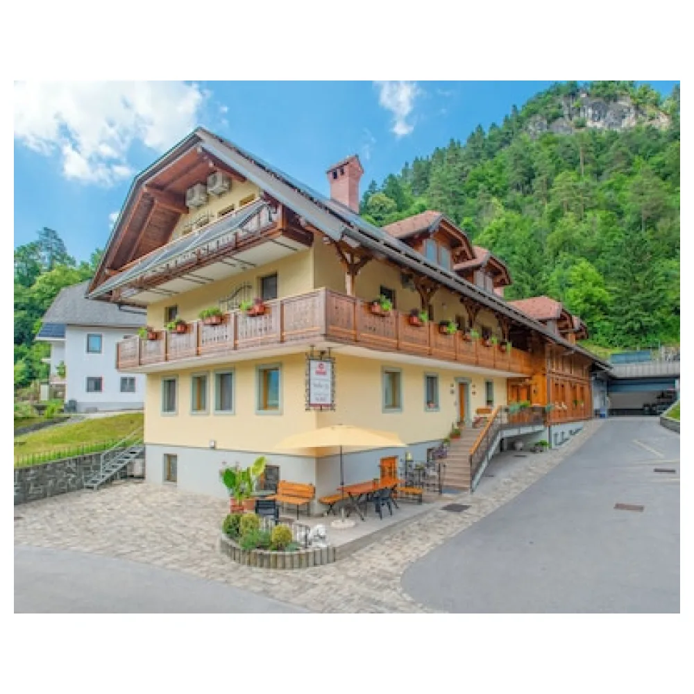 Rooms & Apartments Pr Matjon