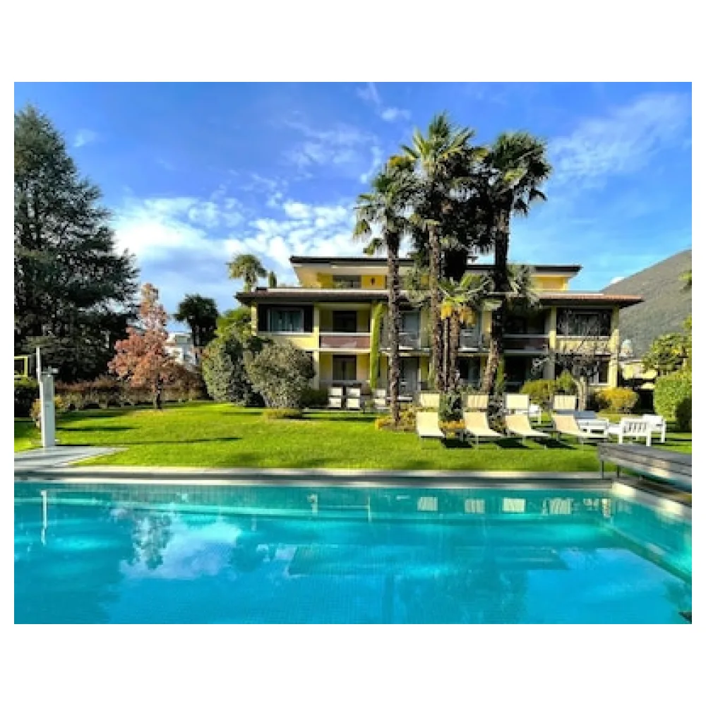 Villa Siesta Park & Pool Living