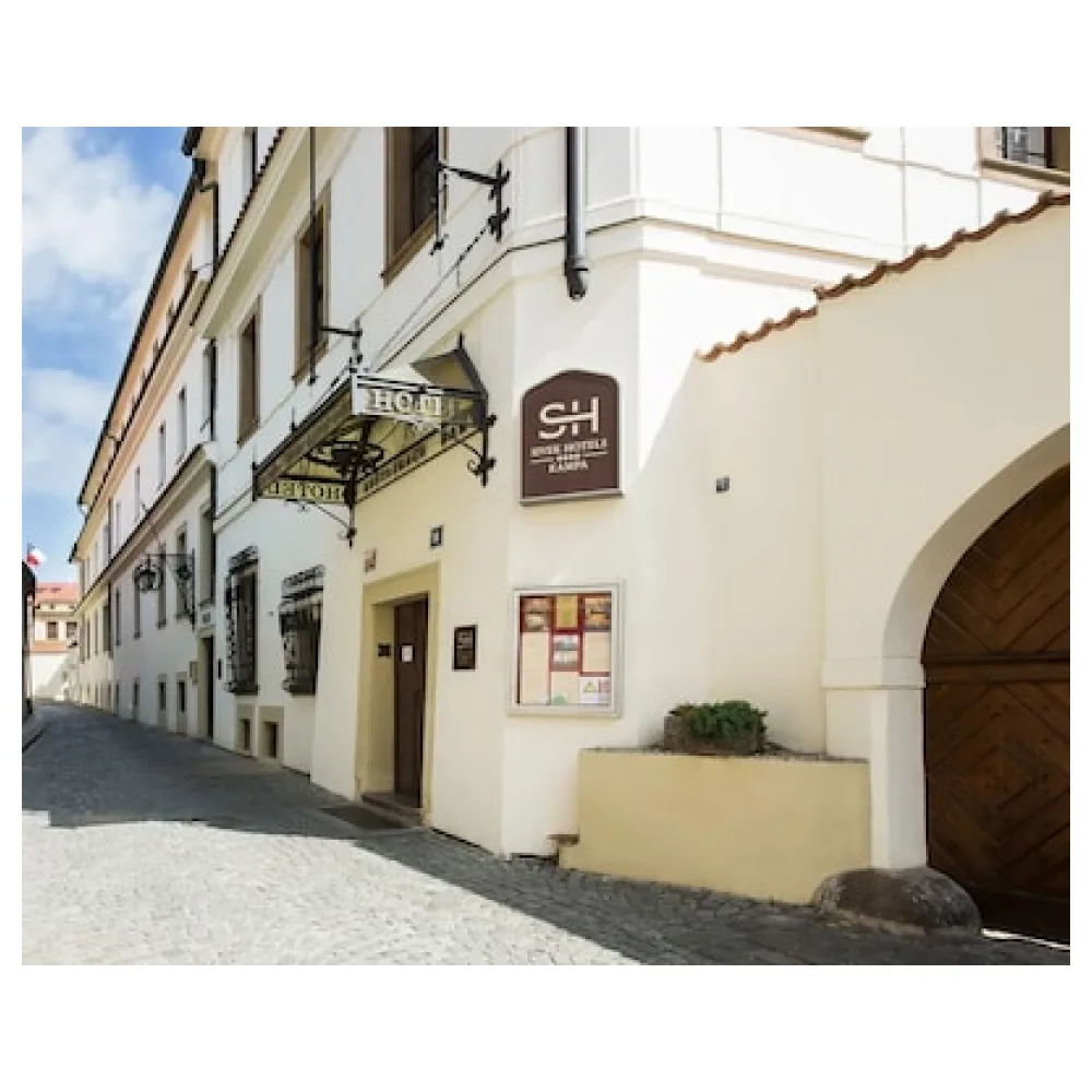 Pytloun Old Armoury Hotel Prague