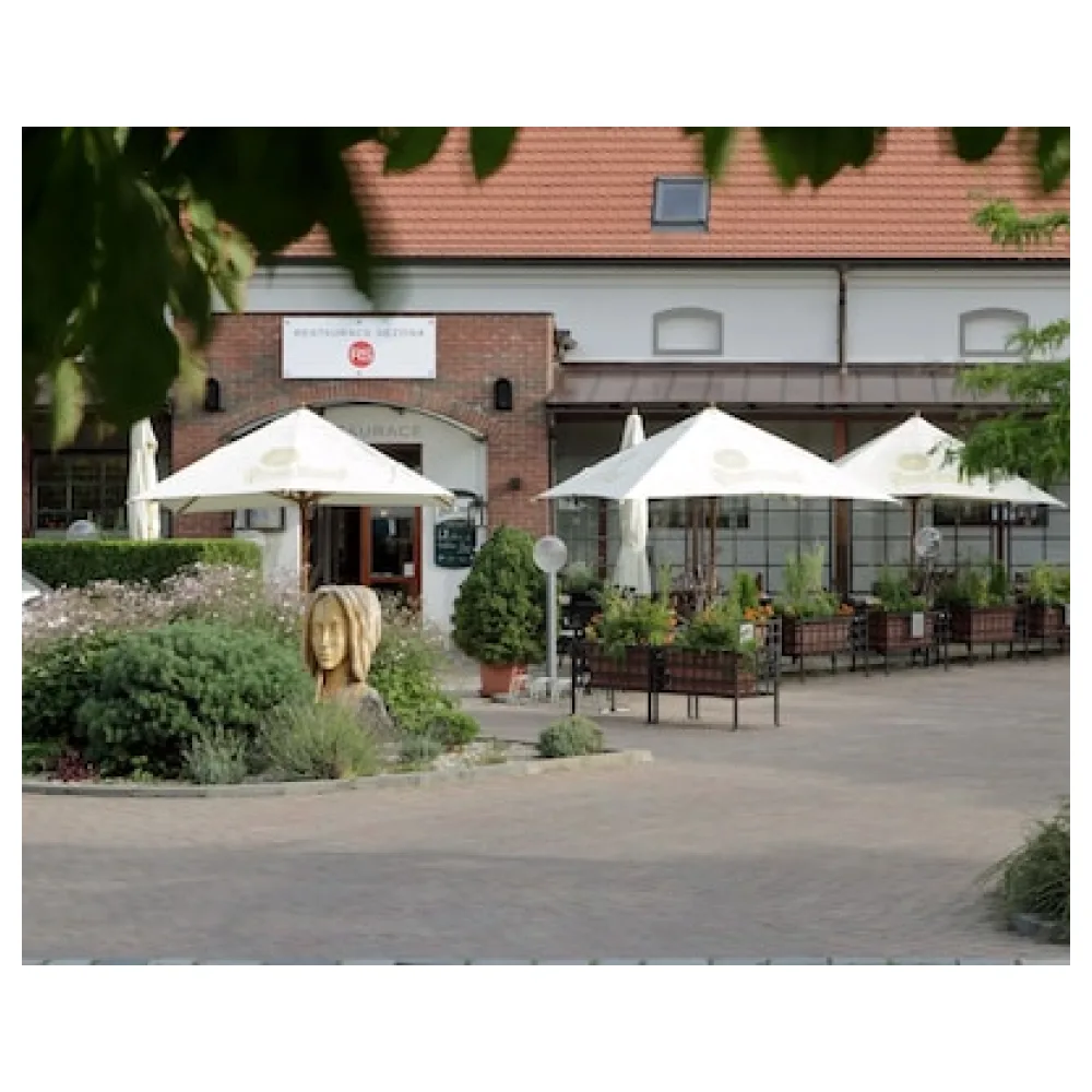 Hotel Chvalská Tvrz