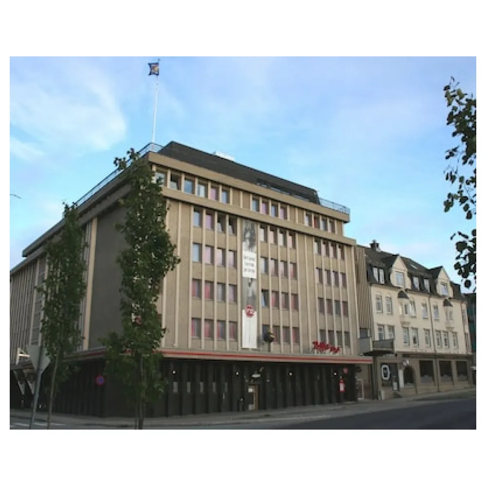 F2 Hotel