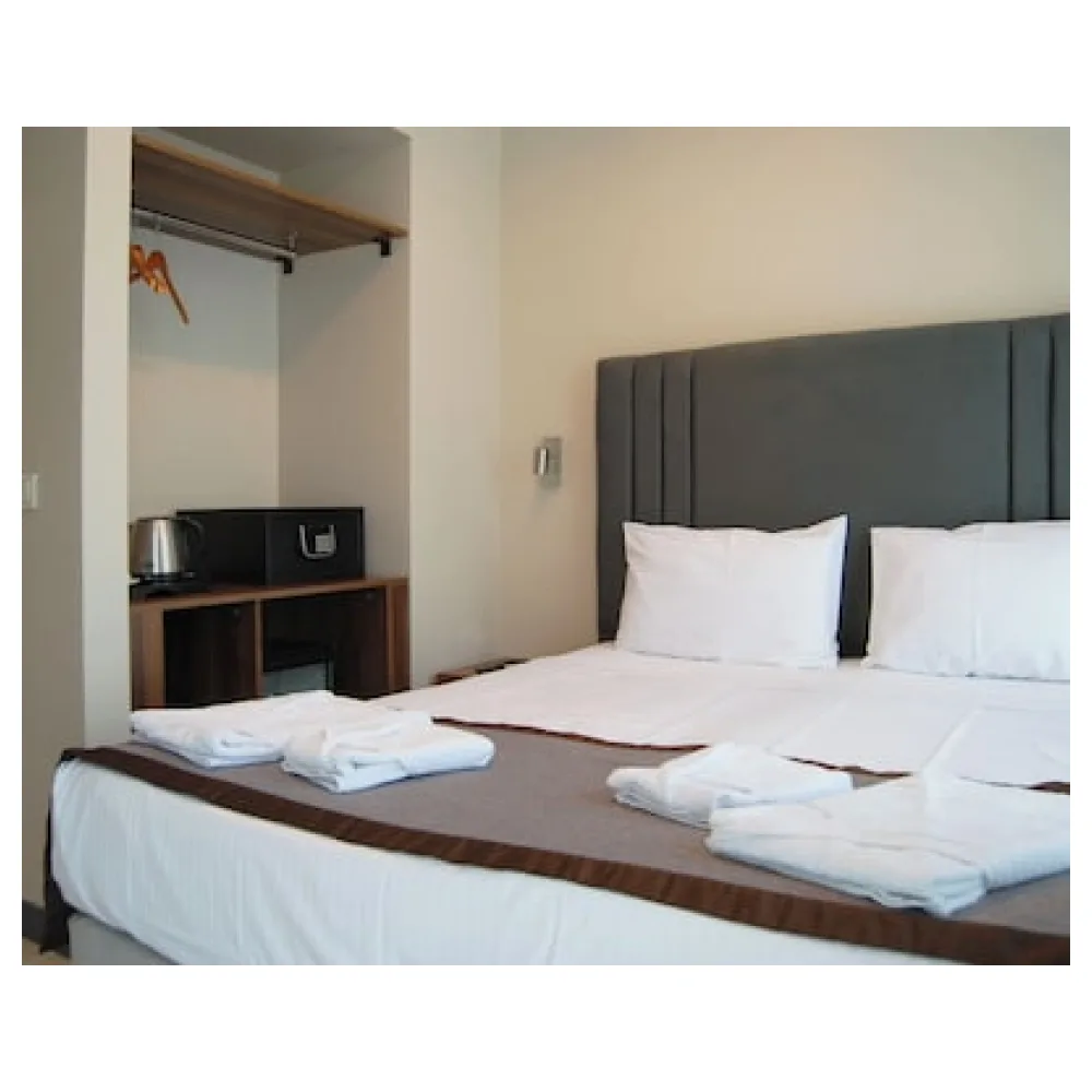 All Inn Hotel