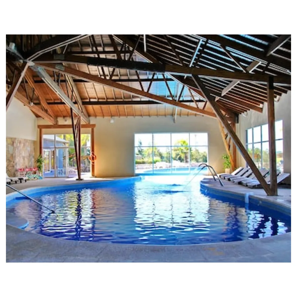 Howard Johnson by Wyndham San Pedro Resort & Marina