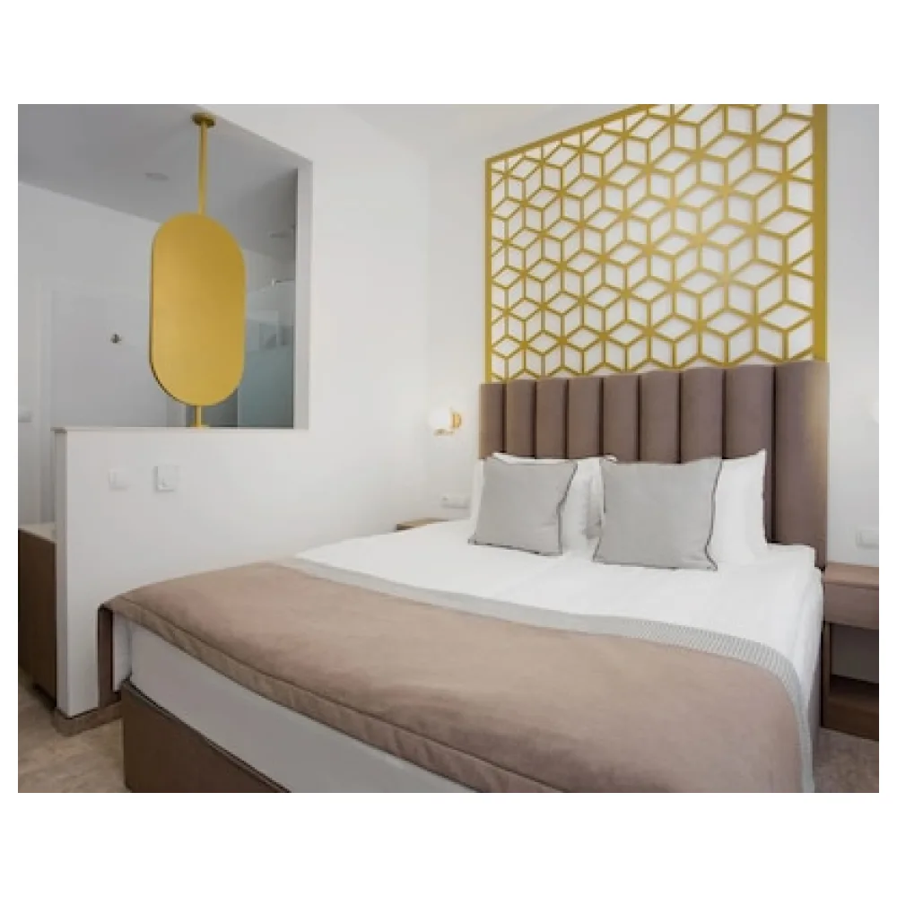 Mera Hotel