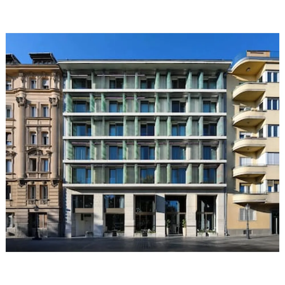 Leon Hotel & Lounge