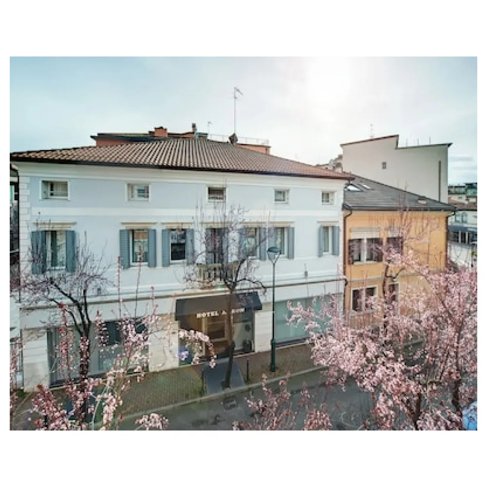 Hotel Aaron