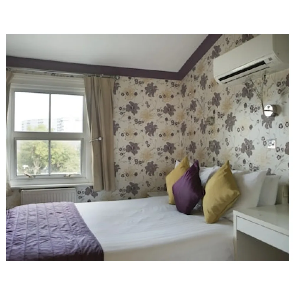Crompton Guest House