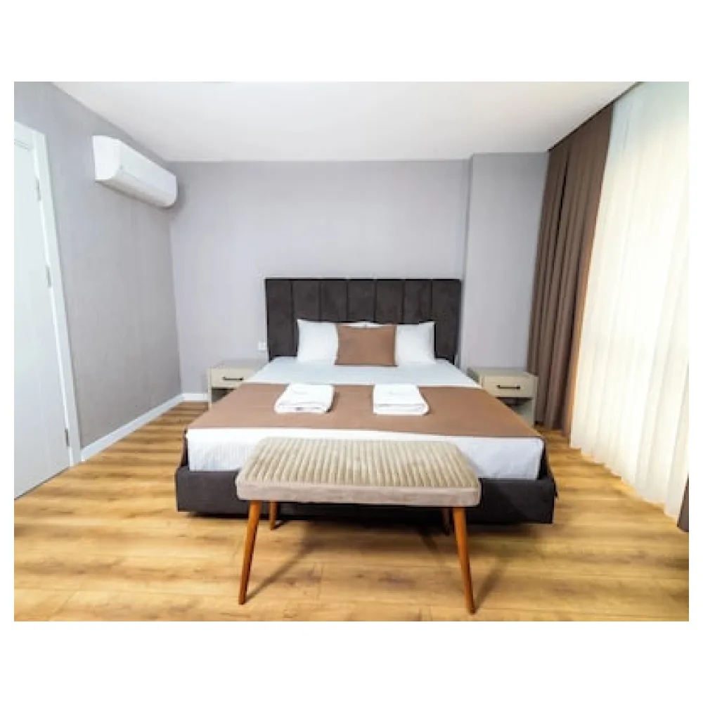 Luxury Life Suites