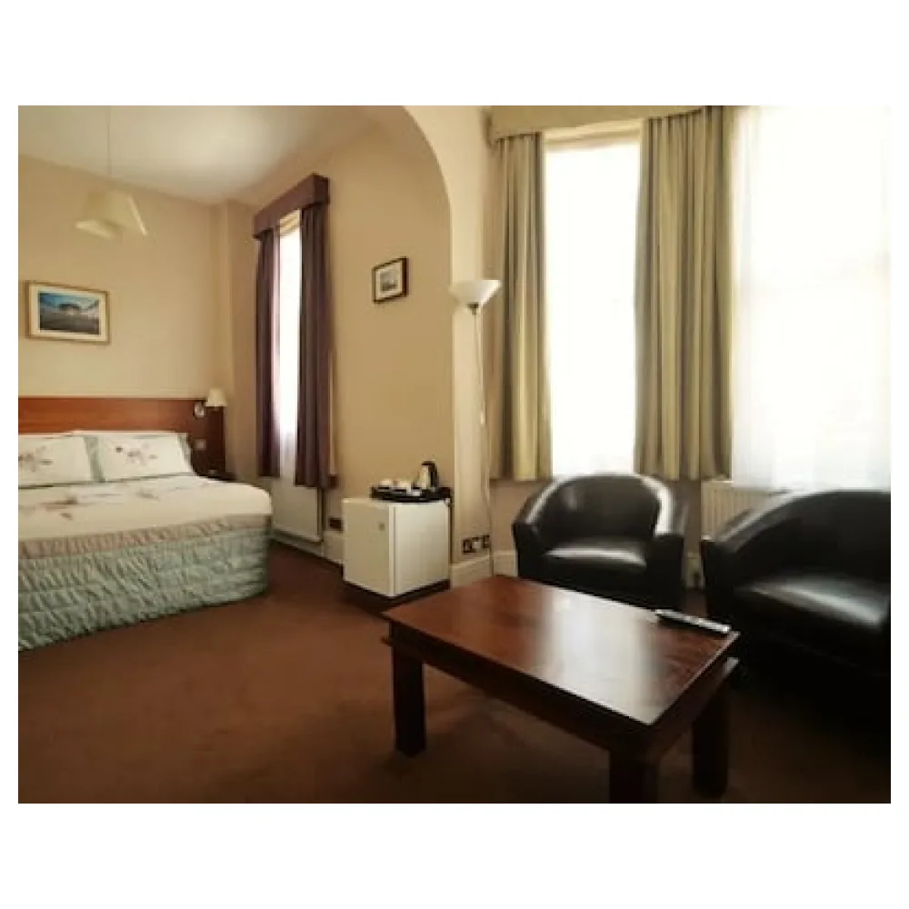 The Gateway Hotel