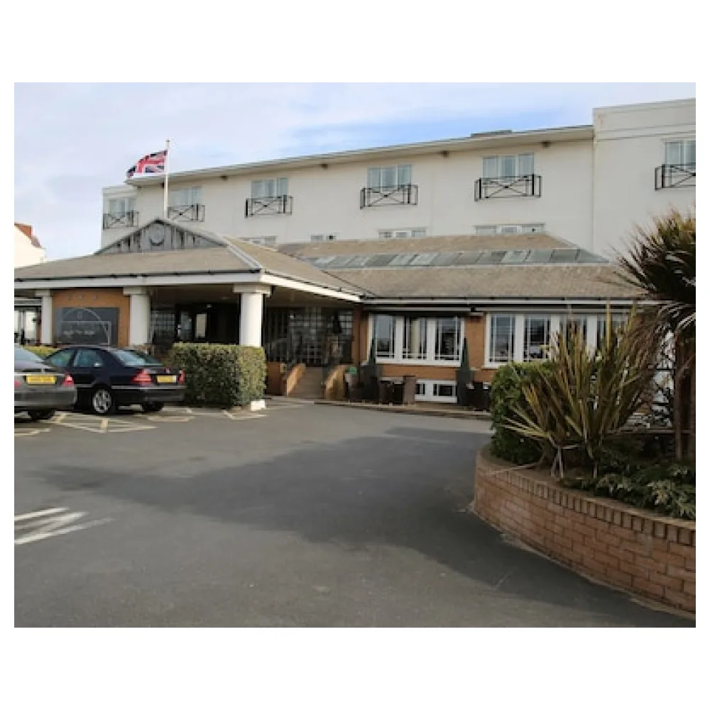 Inn On The Prom At The Fernlea Hotel
