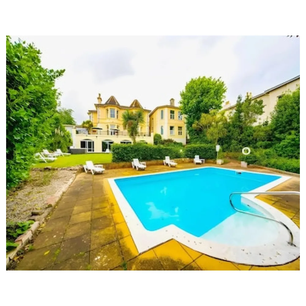 Crofton House Hotel