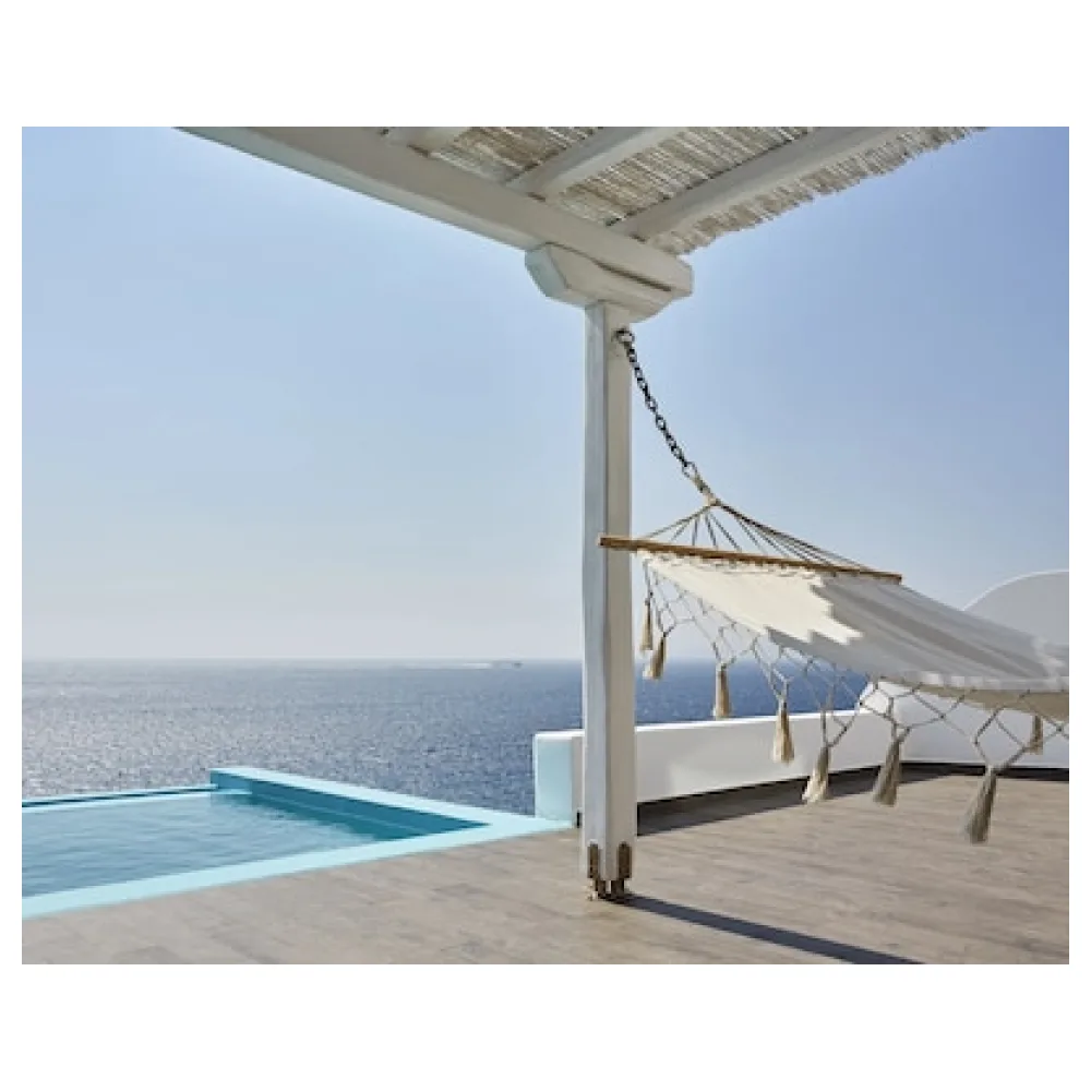 Kouros Hotel & Suites
