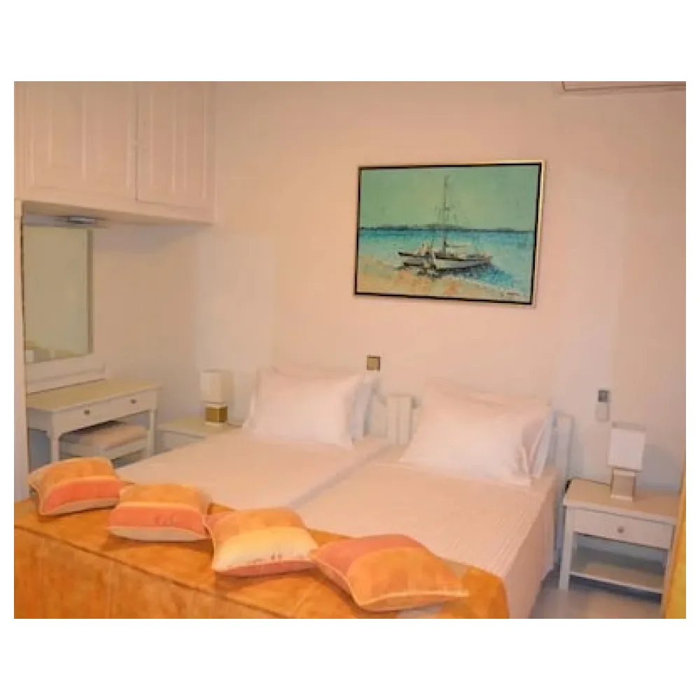 Le Coq Apartments