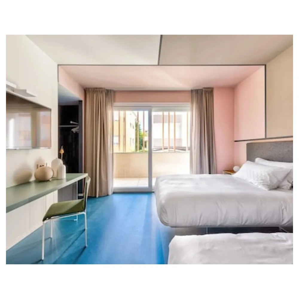 Open Hotel