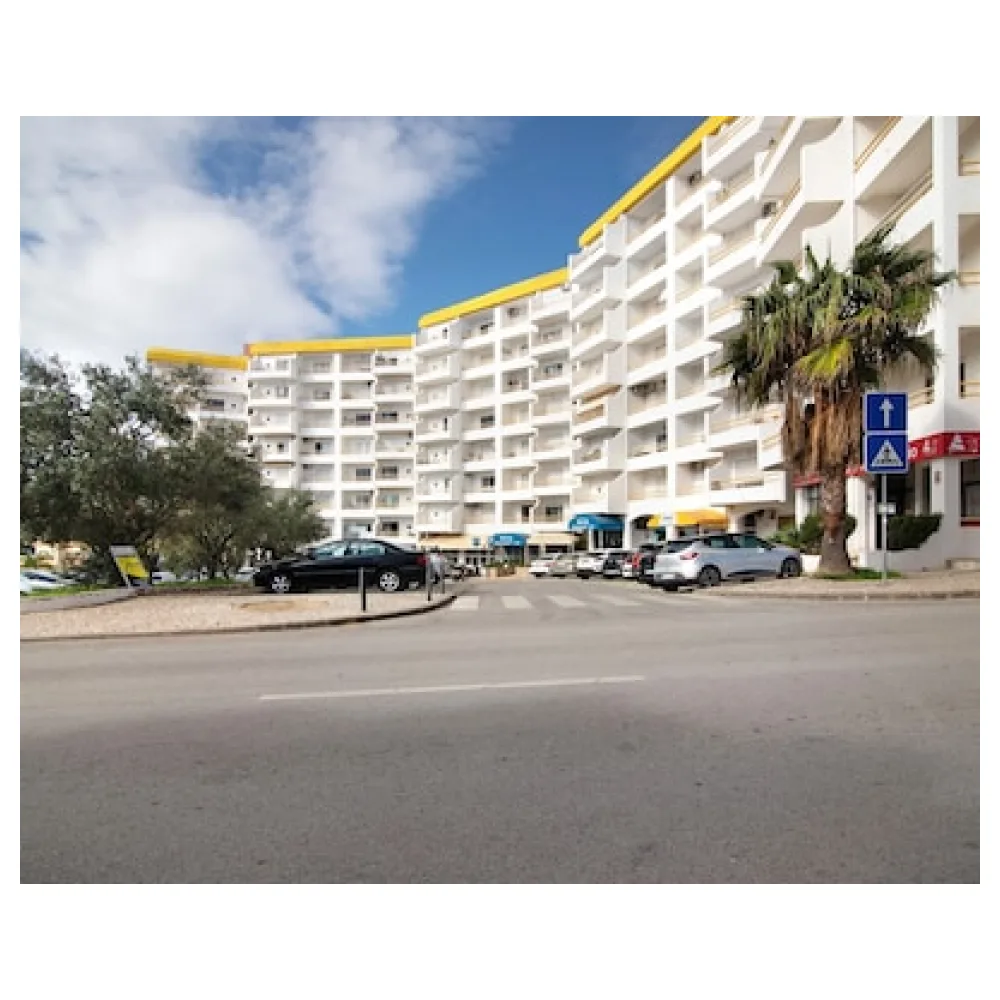 Apartment T1 Marques With Shared Pool Balcony And Wi-fi