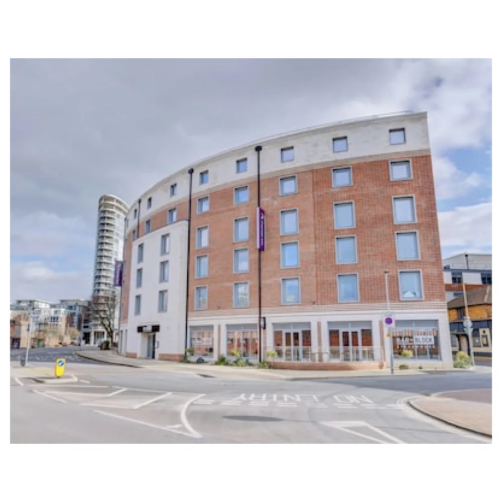 Premier Inn Portsmouth Dockyard hotel