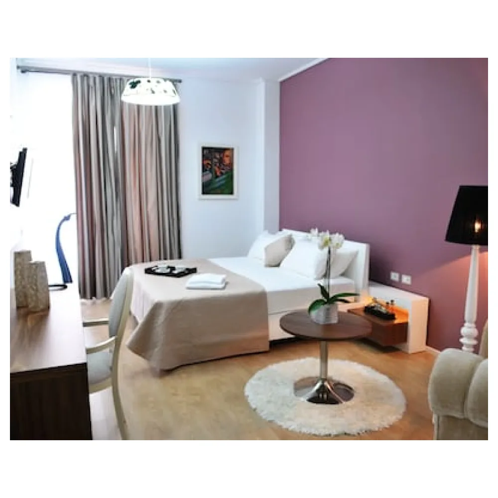 Golden City Hotel