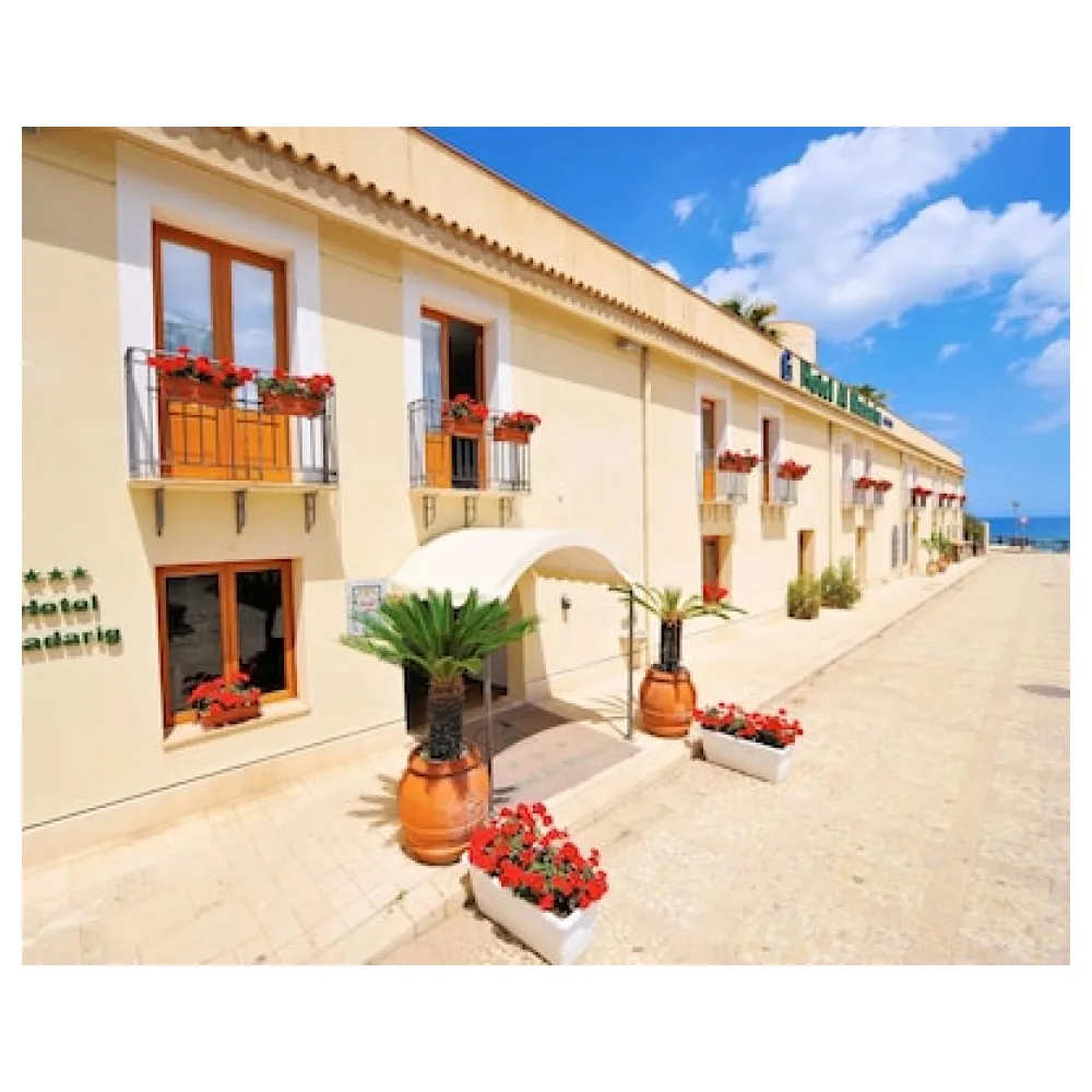 Hotel Al Madarig