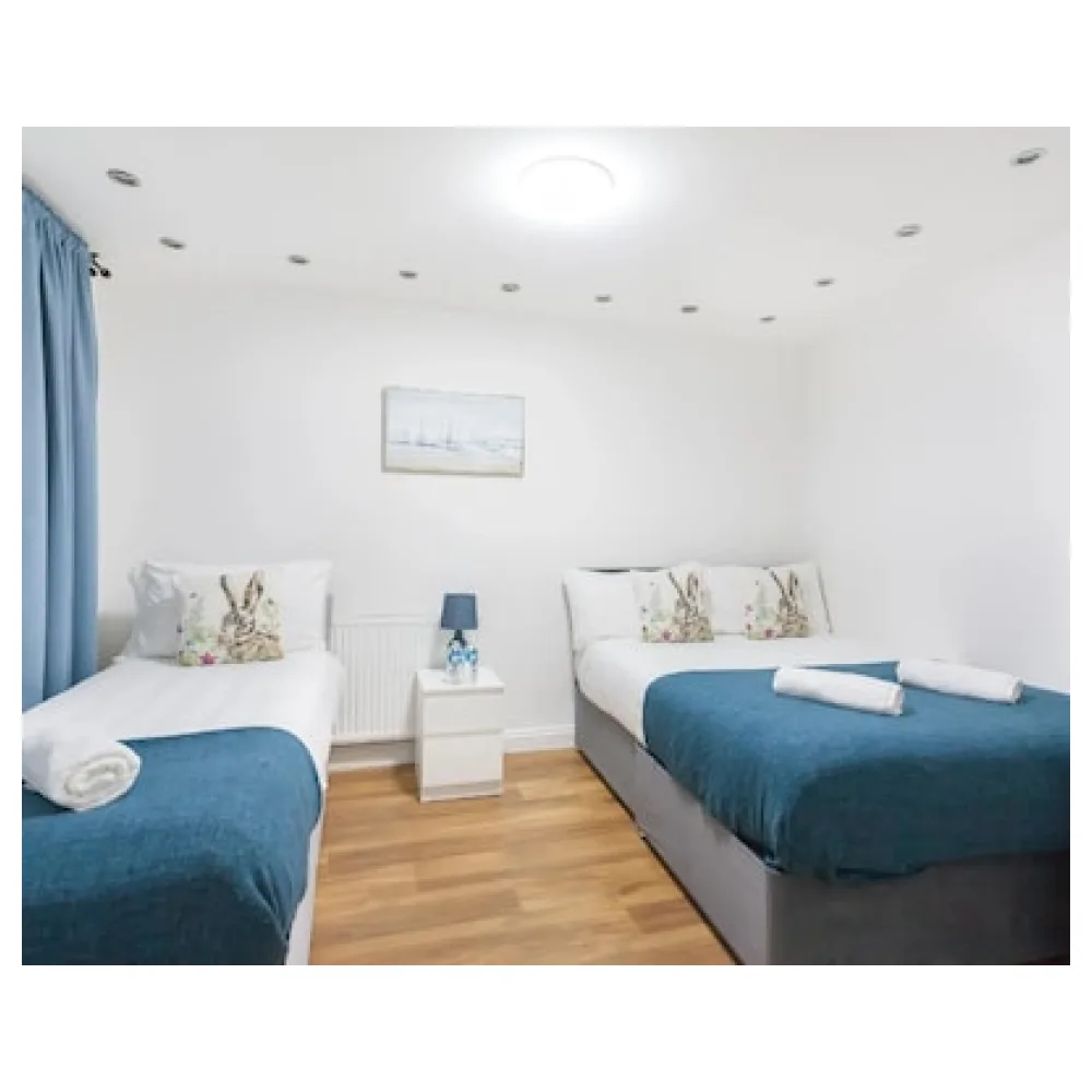 Holloway Apartments