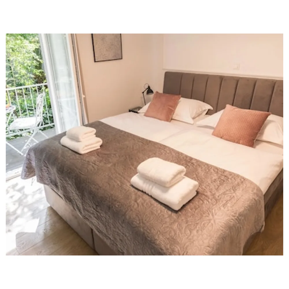 Luxury Rooms With Balcony