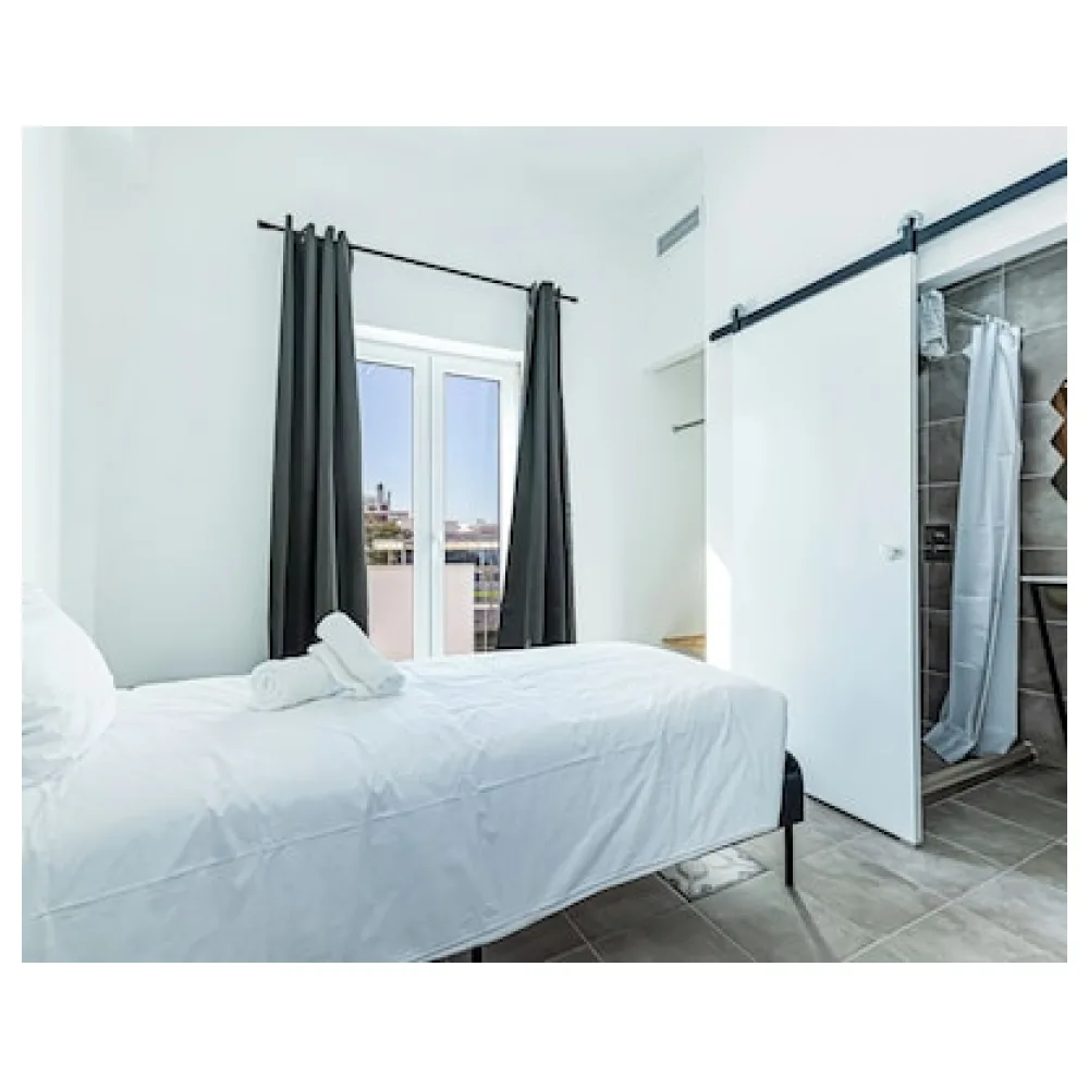 Arbutus Bed and Bar