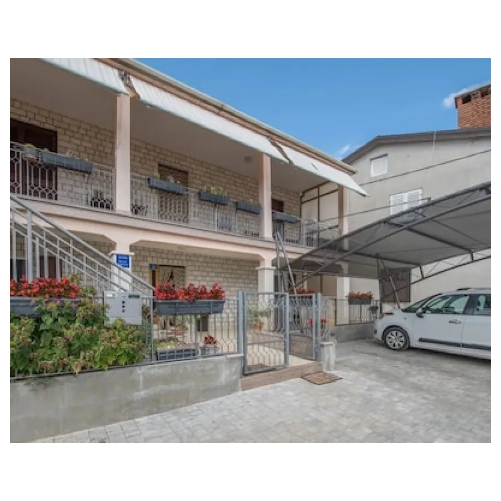 Apartments Davor