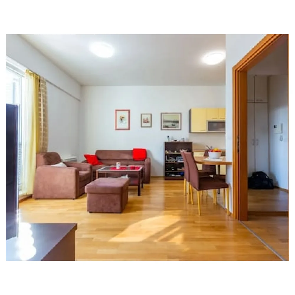Dominik Apartment With Garage Parking Close To The Center