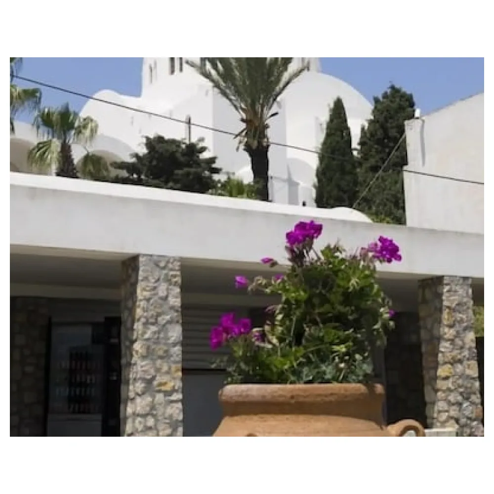 King Thiras Hotel